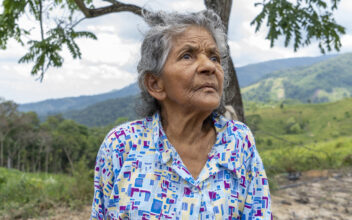 Flordelina Perales Quintero tiene 87 años. A los 16 años, junto a su marido, fue la fundadora de la vereda de Monte Carmelo. Foto: Marta Saiz