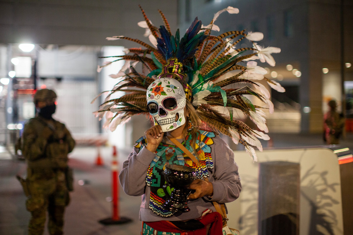 Agua afuera del MDC en Los Ángeles, California. Foto: Alejandro Saldívar