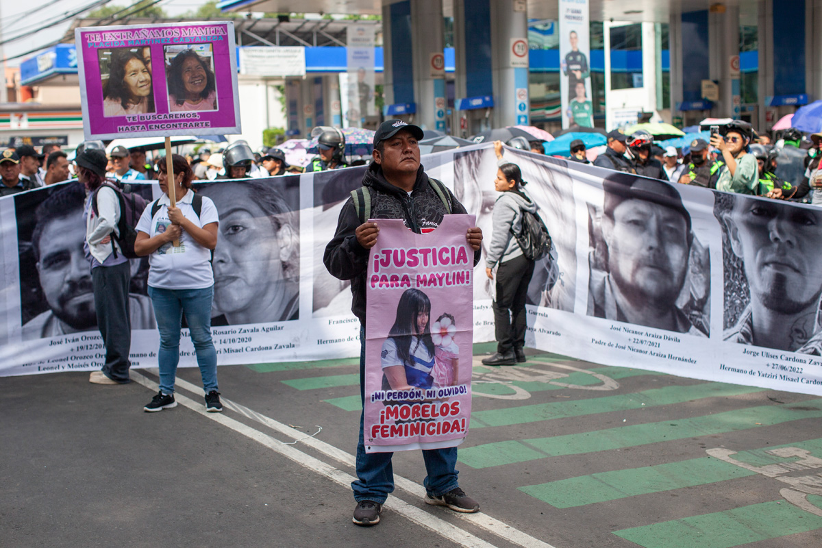 Familiares de desaparecidos protestan en Tlalpan. Foto: Alejandro Saldívar